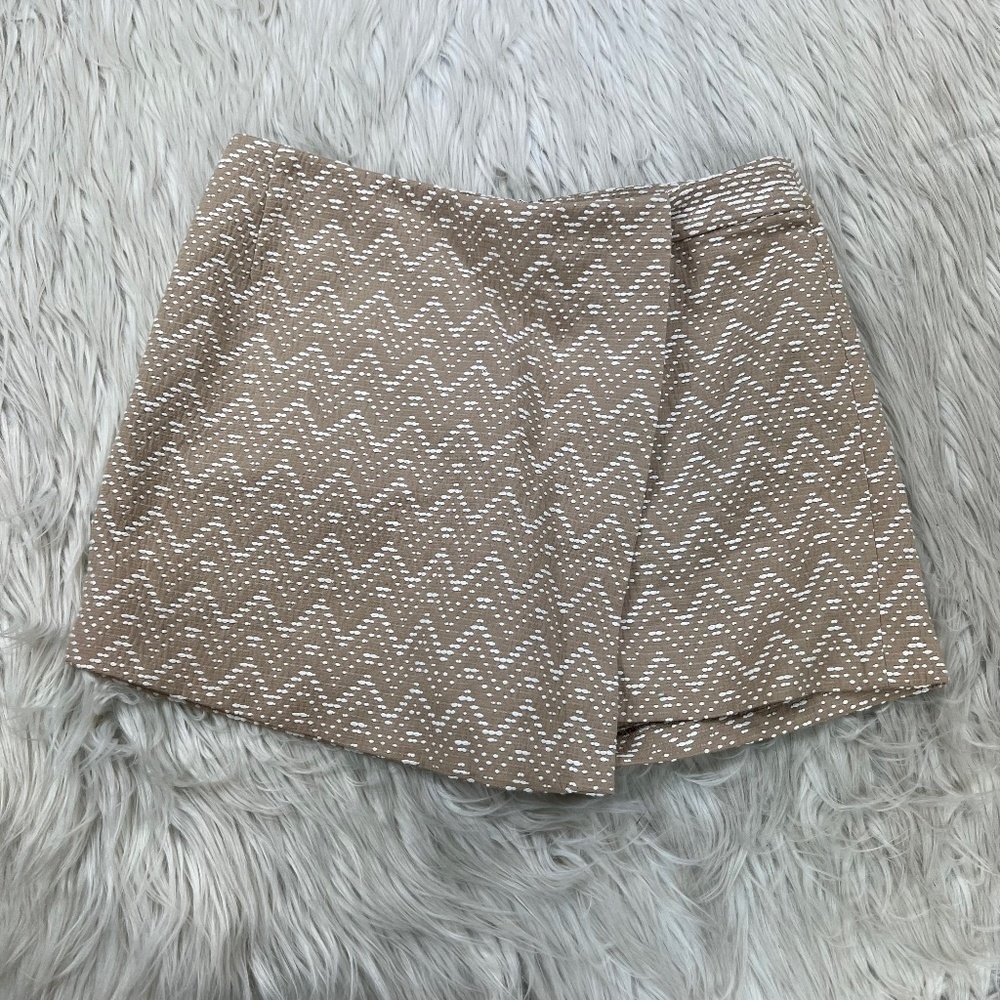 1. State Women's Textured Skort - Skirted Shorts